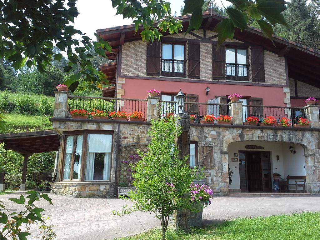 Casa Rural Goiena Mungia Bagian luar foto